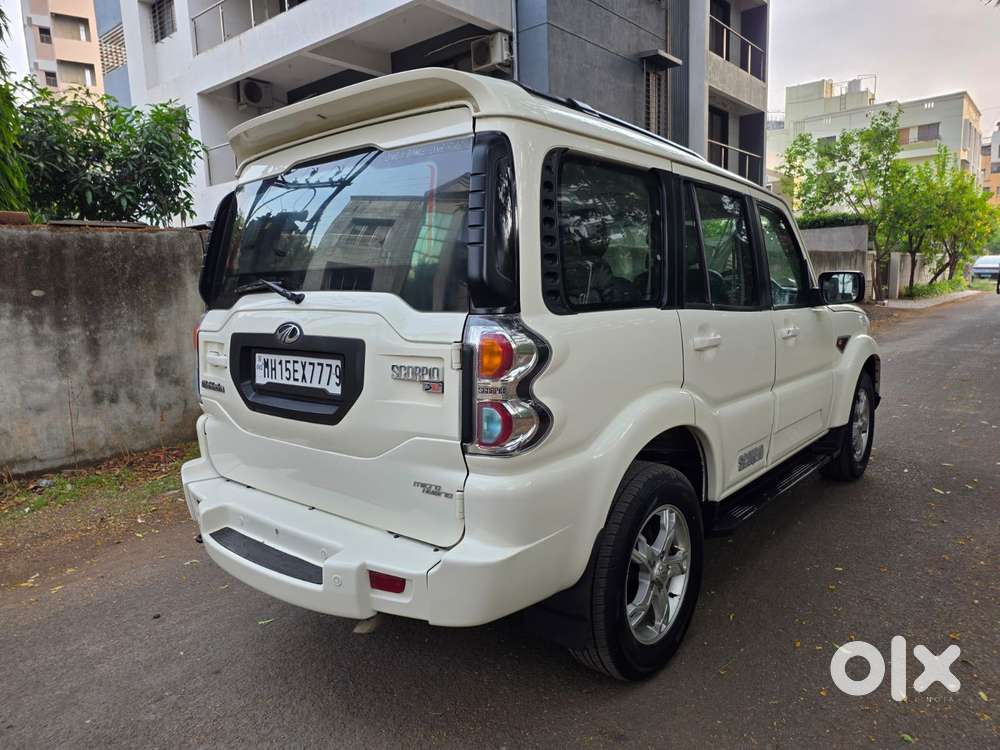 Mahindra Scorpio S10, 2015, Diesel