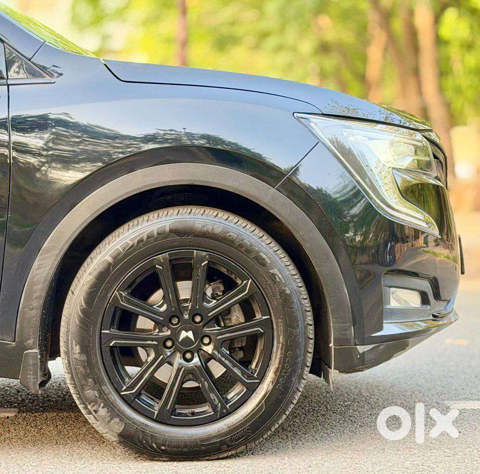 Mahindra Xuv700 2.2 Ax 7 Diesel At Luxury Pack Str, 2025, Diesel