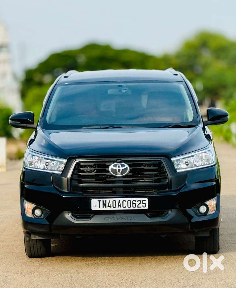 Toyota Innova Crysta 2.4 G Mt 7 Str, 2023, Diesel