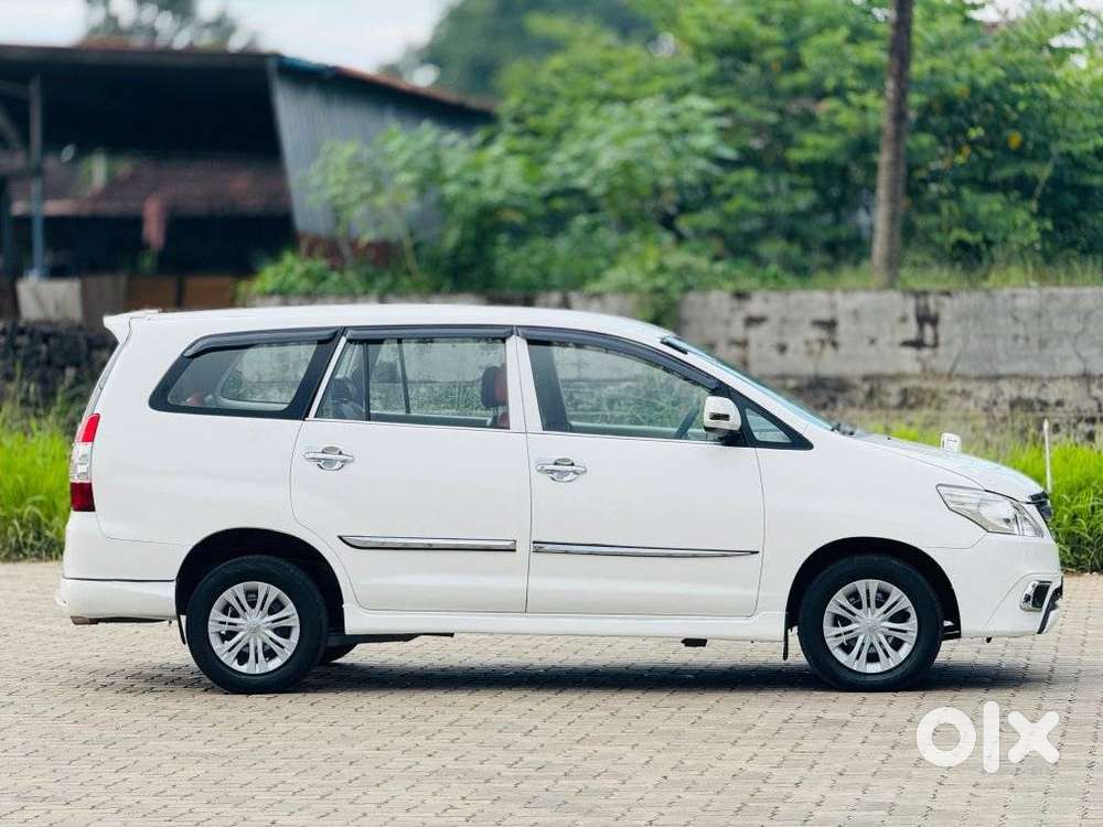 Toyota Innova 2009-2011 2.5 Gx 8 Str, 2012, Diesel