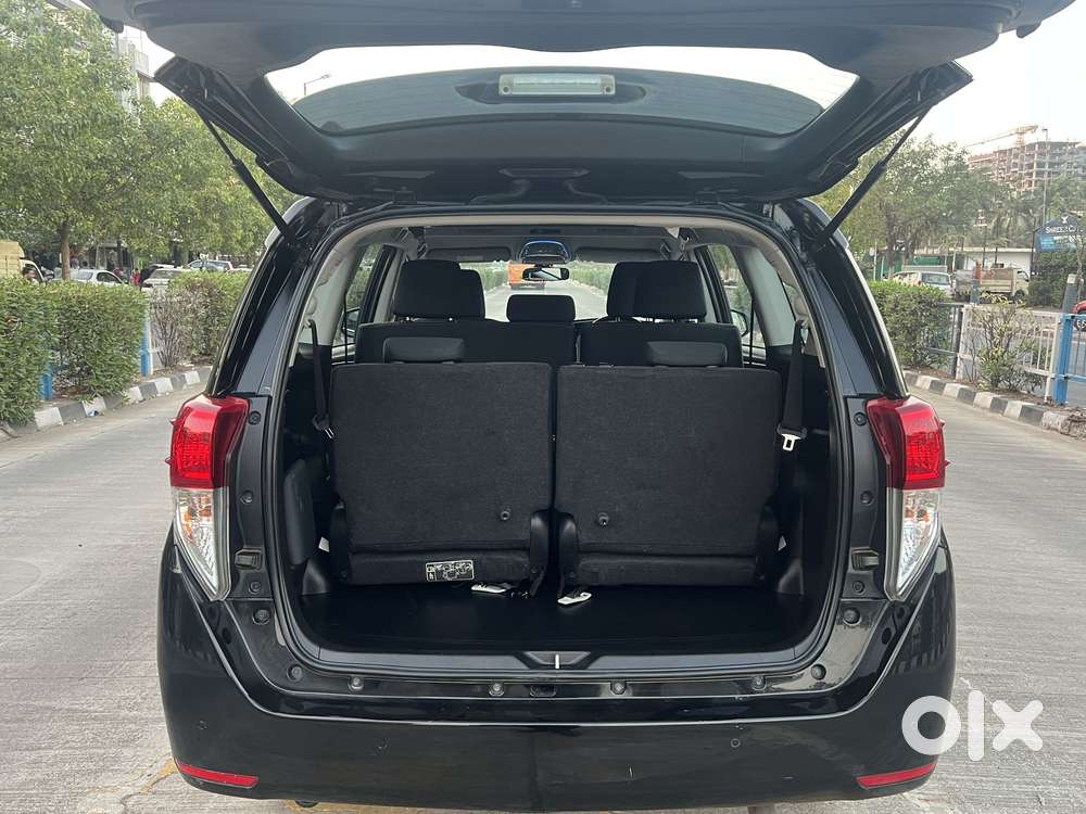 Toyota Innova Crysta 2.4 V 7 Str, 2025, Diesel