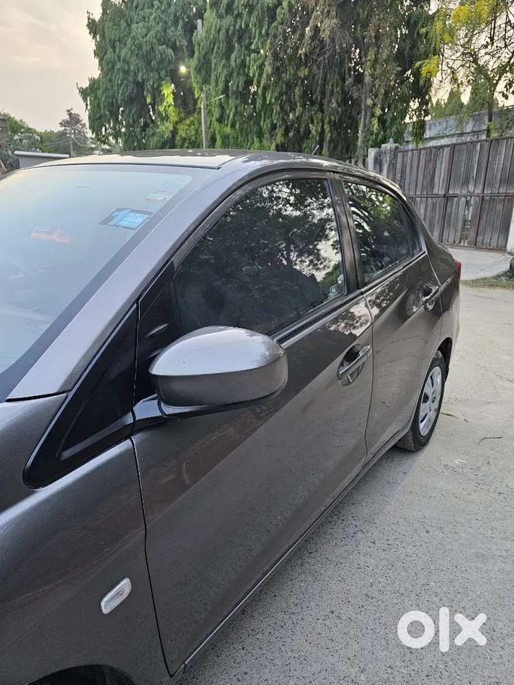 Honda Amaze 1.2 2014 Km Driven