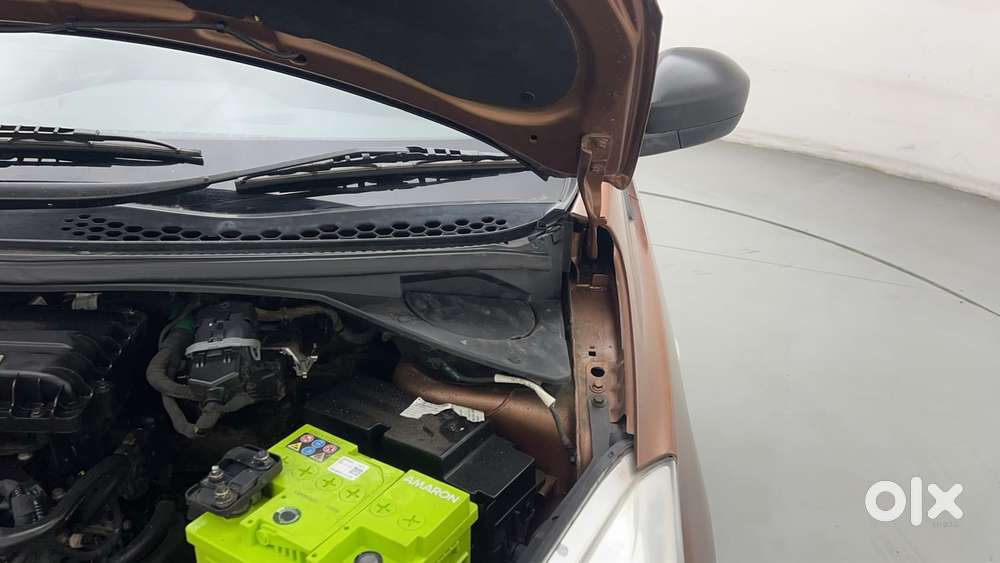 Tata Tigor Xe, 2017, Petrol