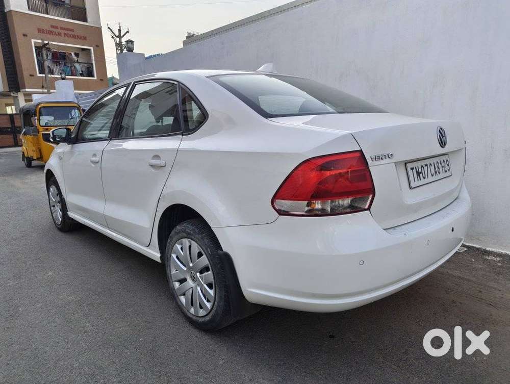 Volkswagen Vento 1.2 Tsi Comfortline At, 2015, Petrol