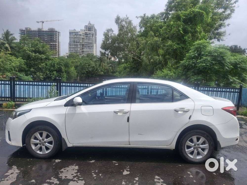 Toyota Corolla Altis G At, 2015, Cng & Hybrids