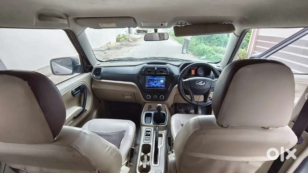 Mahindra Tuv 300 2016