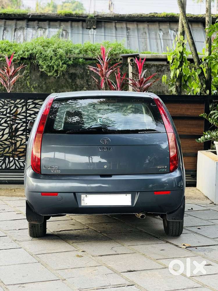Tata Indica Vista Aura 1.2 Safire (abs), 2010, Petrol