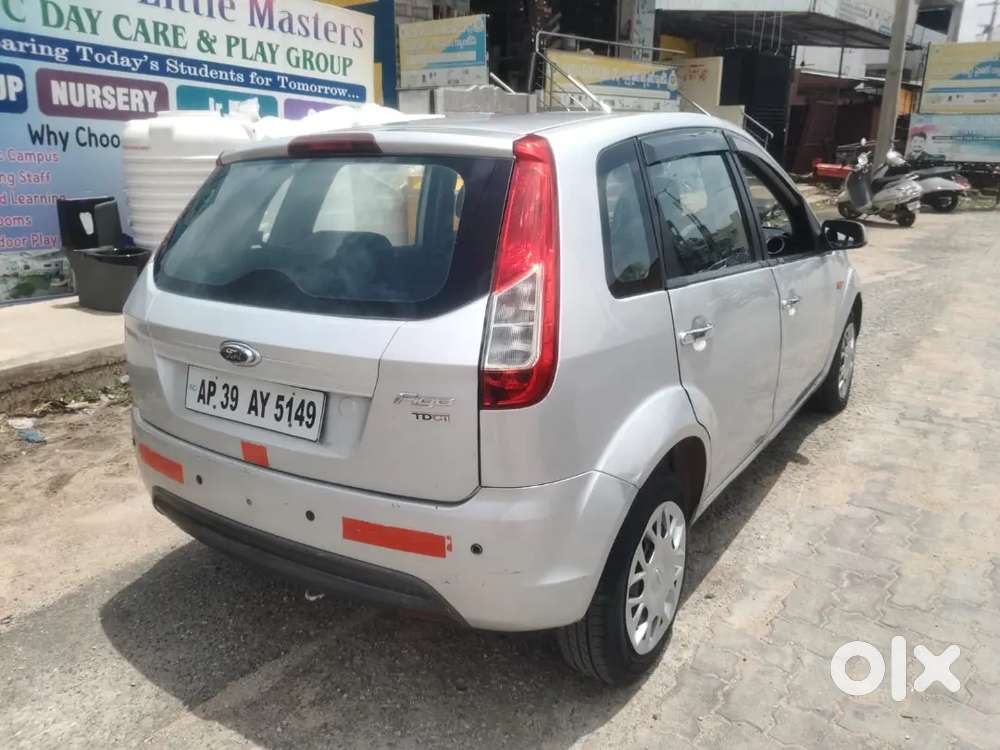 Ford Figo Diesel 2015 Insurance Ok Seal 4 Tires Sworuom Good Condition