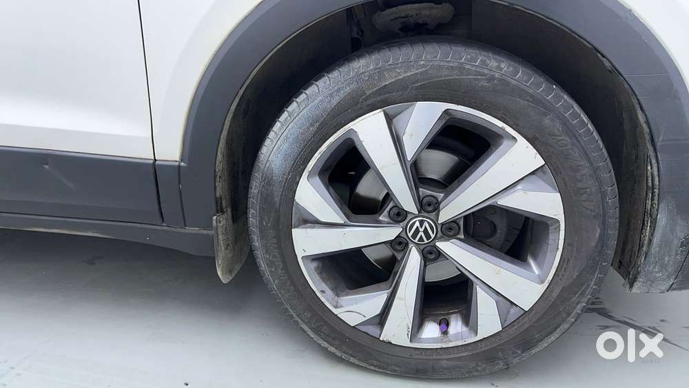 Volkswagen Taigun Topline 1.0 Tsi At (electric Seats), 2021, Petrol