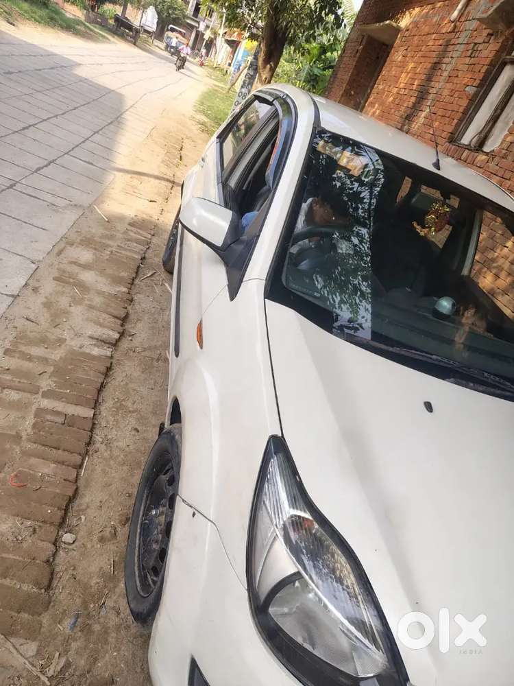 Ford Fiesta 2012 Petrol 70000 Km 2027 Valid