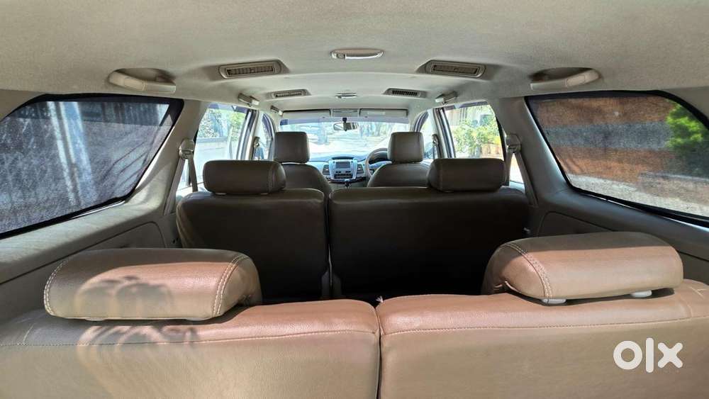 Toyota Innova 2.5 V 8 Str, 2014, Diesel