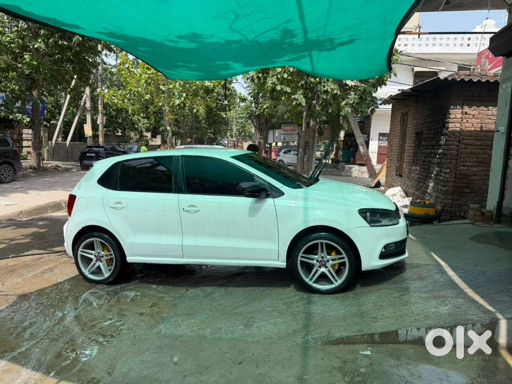 Volkswagen Polo 2017 Car