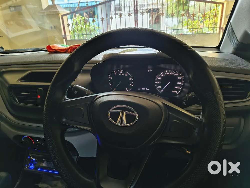 Tata Altroz 1.2 Xe 2020 Petrol