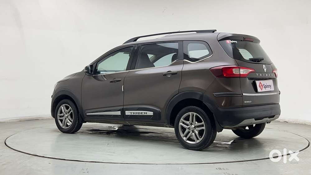 Renault Triber Rxz, 2022, Petrol