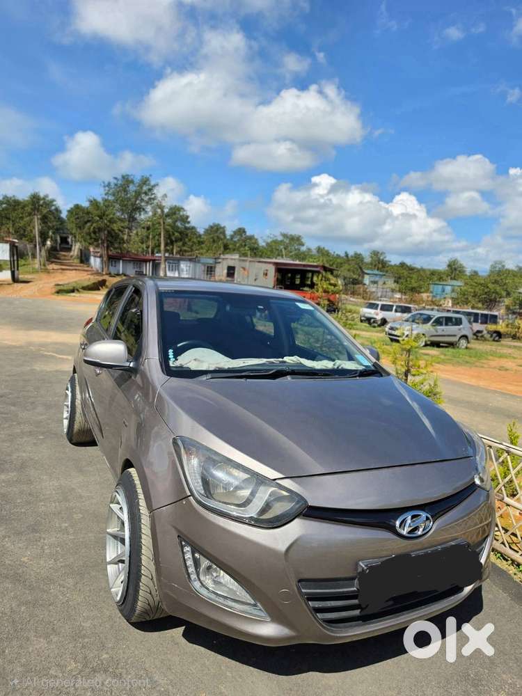 Hyundai I20 2013 Petrol 76000 Km Driven