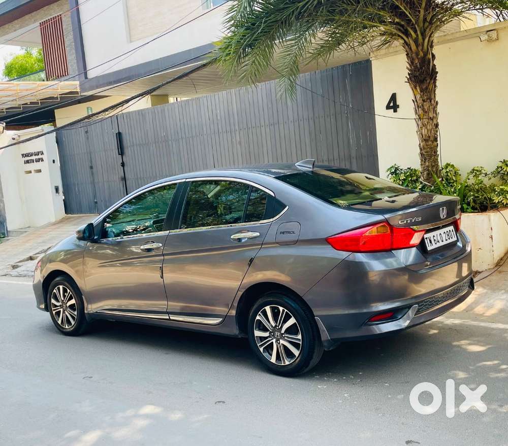2017 Honda City 1.5 V (petrol) • Showroom Quality •