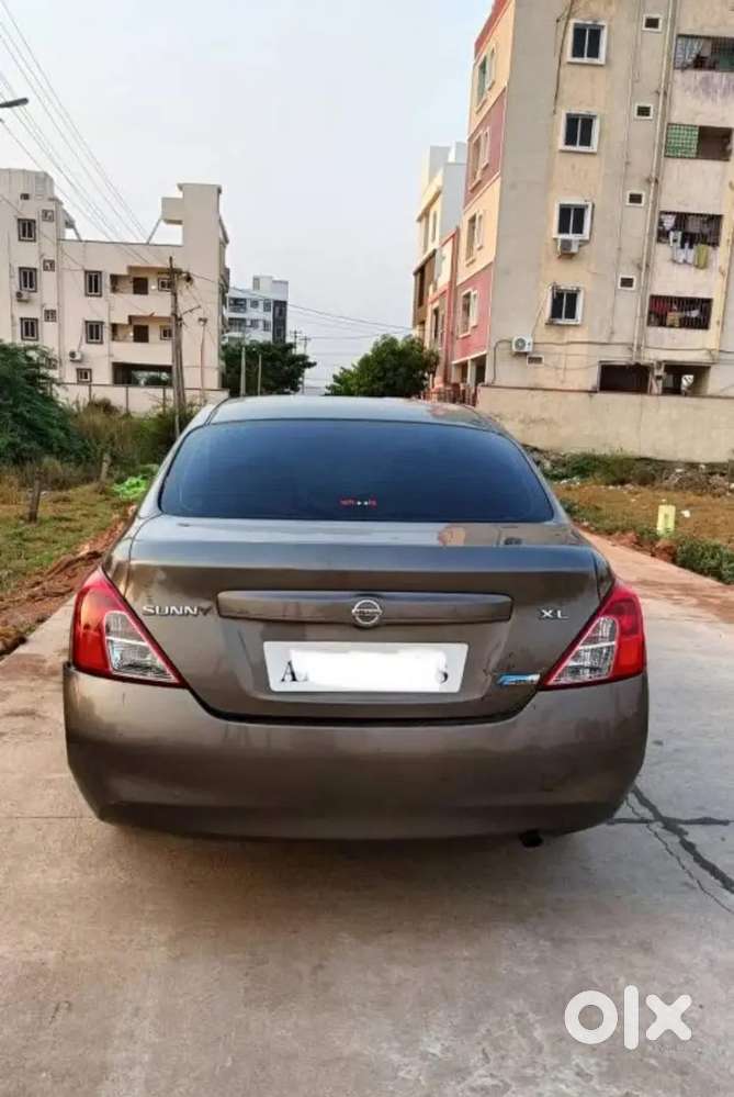 Nissan Sunny