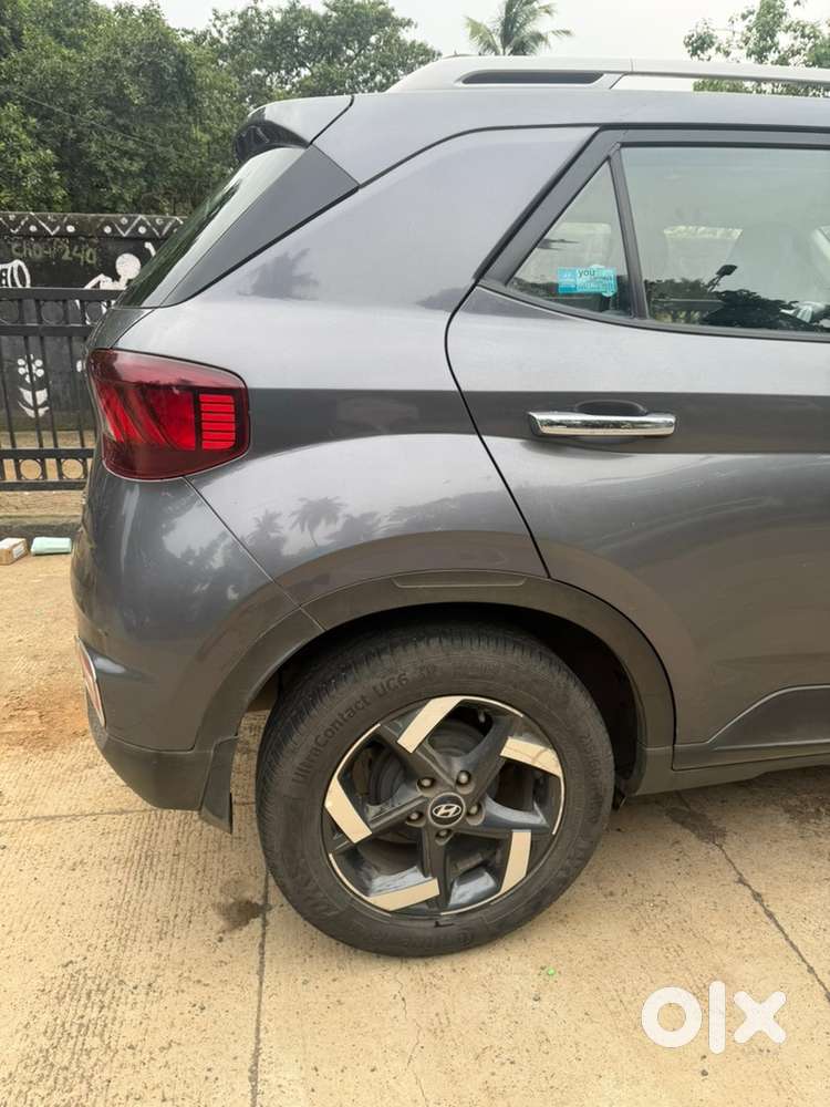 Hyundai Venue Petrol 2019