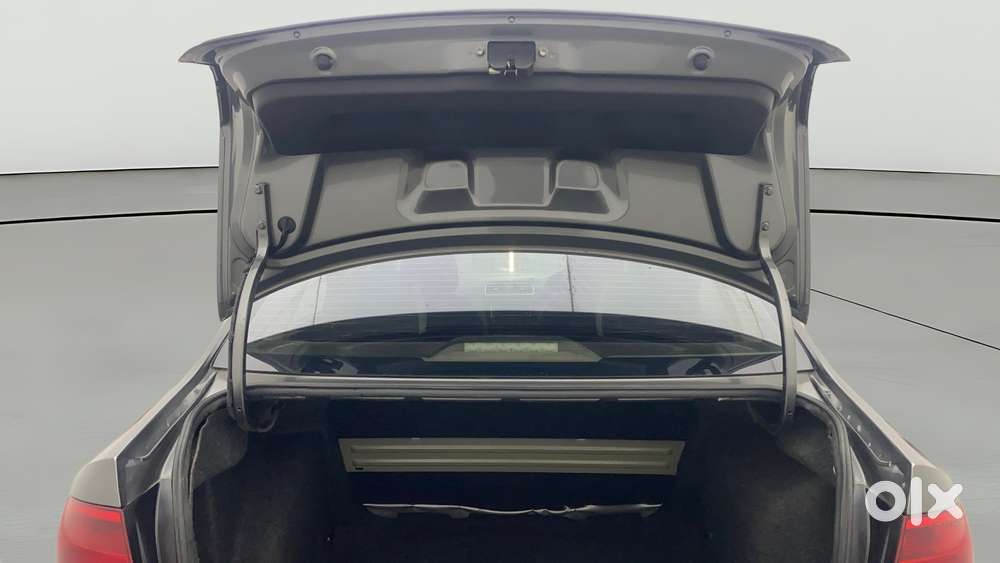 Volkswagen Vento 2010-2013 Petrol Highline, 2013, Petrol