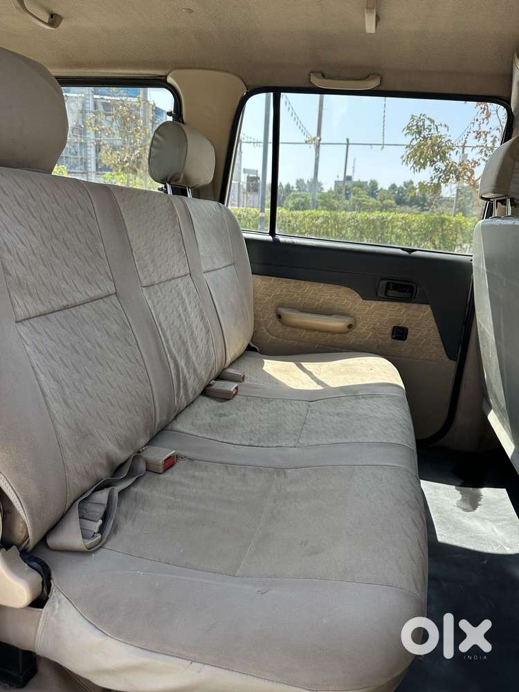 Chevrolet Tavera Neo Ls B4 - 7 Seats Bsiii, 2016, Diesel