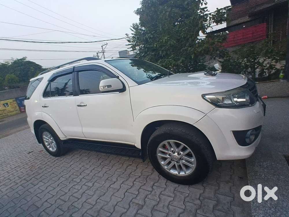 Toyota Fortuner Diesel Manual 2012