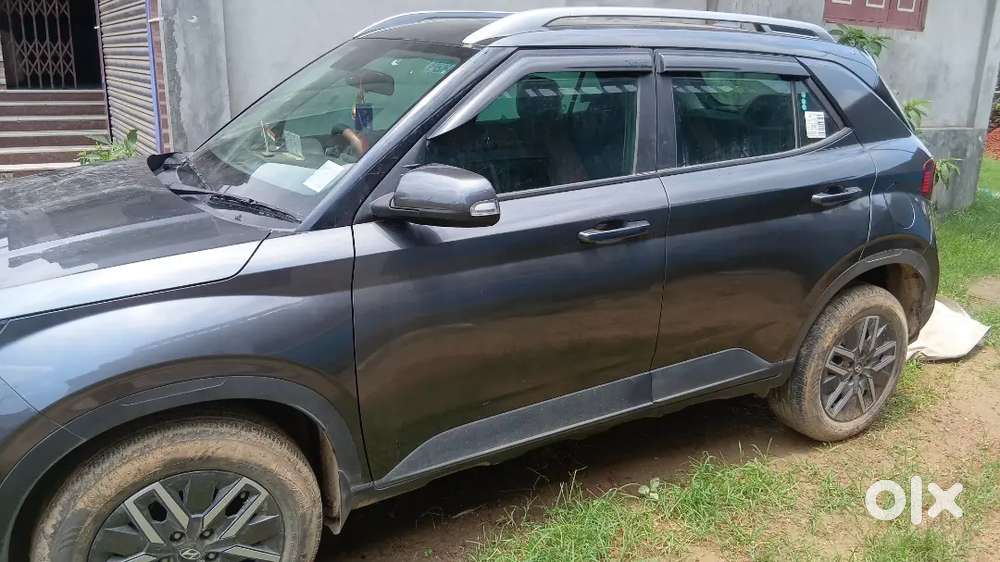 Hyundai Venue 2021 Petrol 8700 Km Driven  Well Maintained