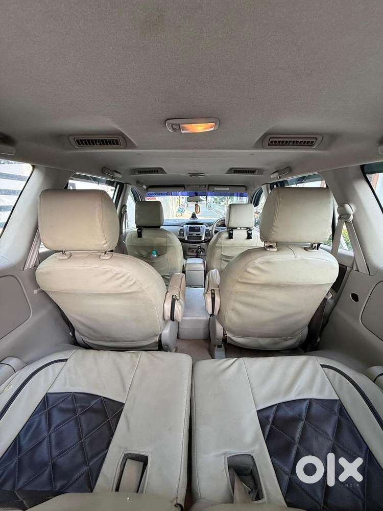 Toyota Innova 2012 Diesel Well Maintained