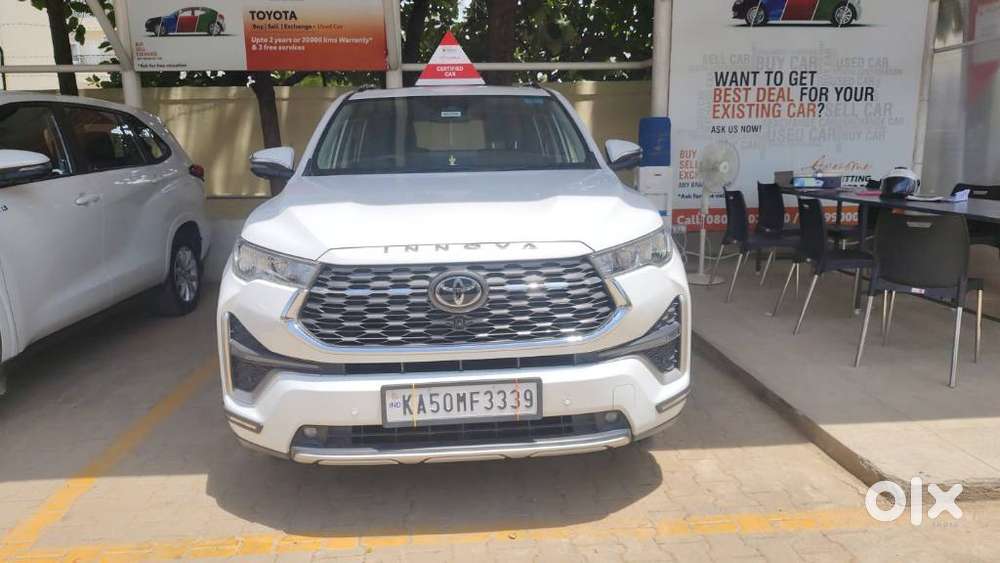 Toyota Innova Hycross 2.0 Zx (o) Hybrid 7 Str, 2025, Petrol