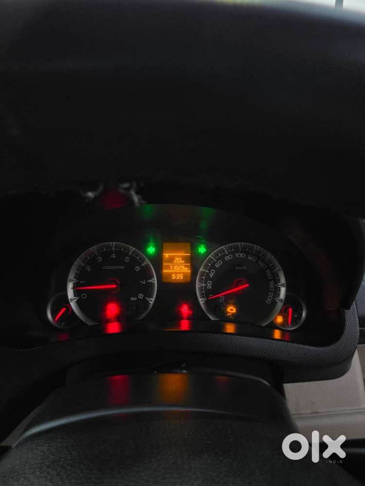 Maruti Suzuki Swift Dzire 1.2 Vxi Bsiv, 2016, Cng & Hybrids