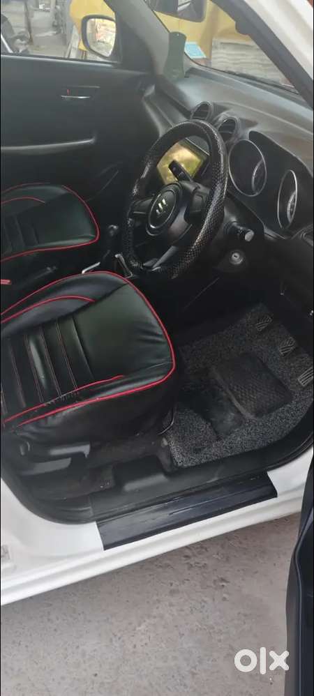 Maruti Swift Lxi 2023 . Convert Vxi