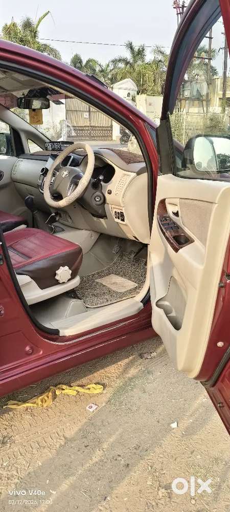 Toyota Innova 2014 Diesel Well Maintained