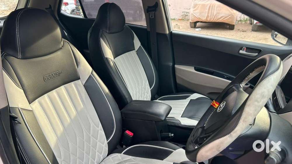 Hyundai Grand I10 Sportz  (push Button Start)