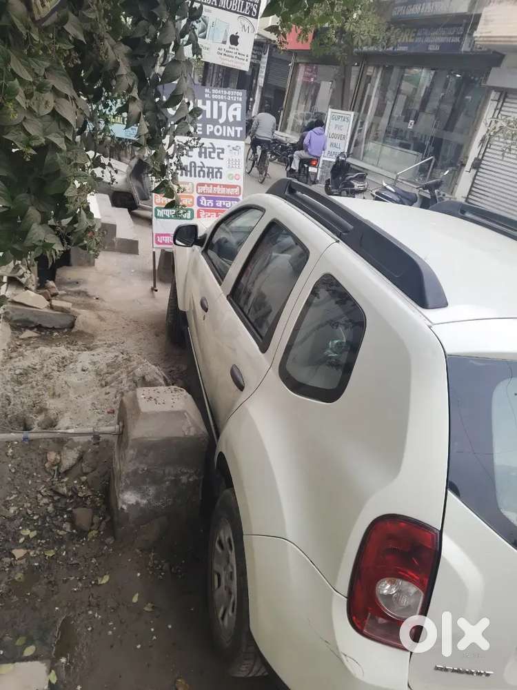 Renault Duster 2014 Diesel 130000 Km Driven