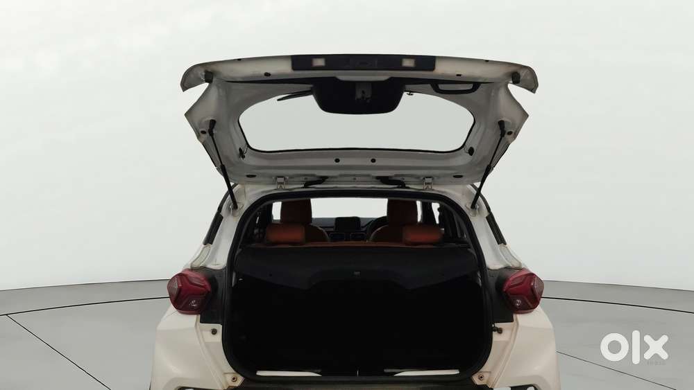 Tata Punch 1.2 Revotron Creative Ira Dual Tone, 2021, Petrol