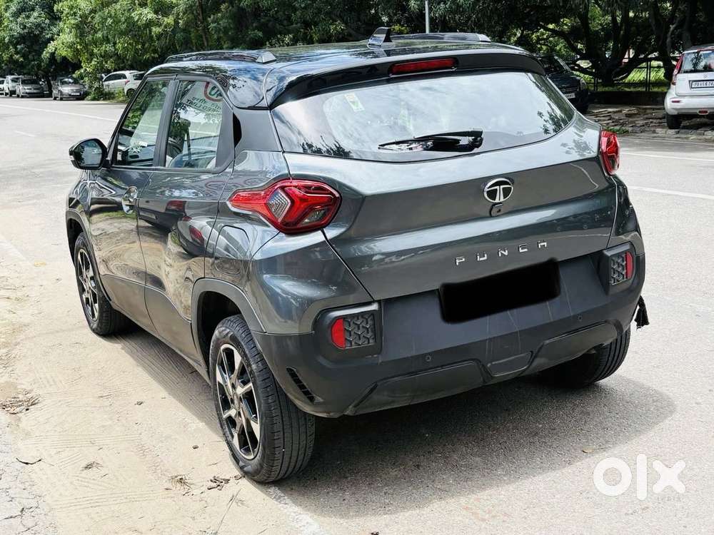 Tata Punch 1.2 Revotron Creative Amt Dual Tone, 2025, Petrol
