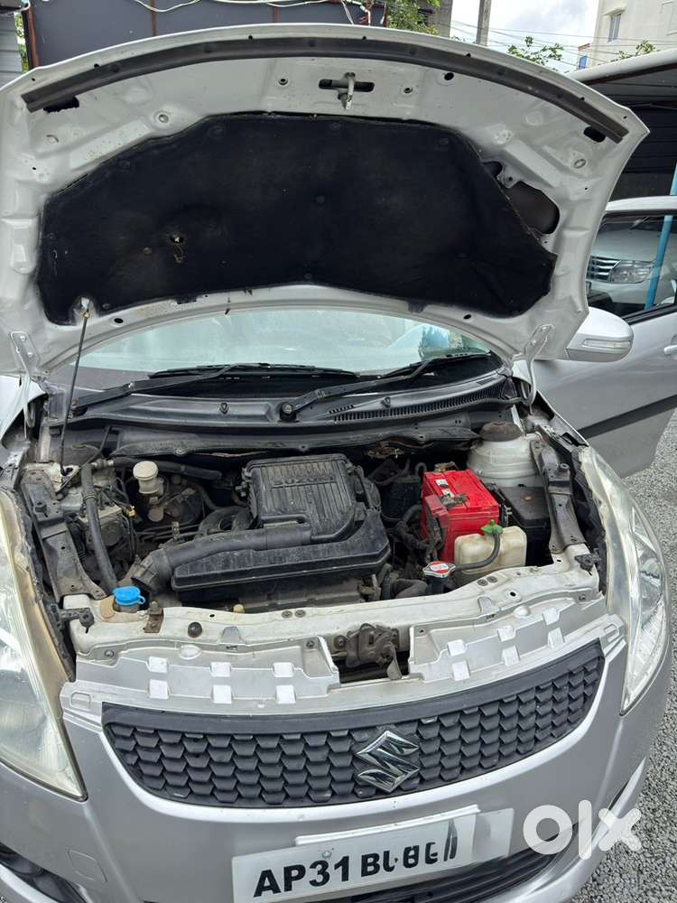 Maruti Suzuki Swift Petrol 2012 Top End Model