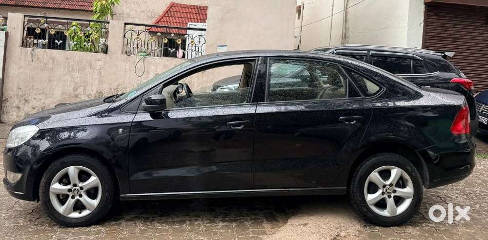 Skoda Rapid 1.5 Tdi Cr Elegance Plus, 2015, Petrol