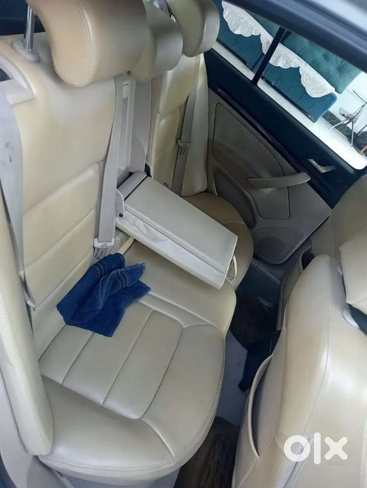 Skoda Laura 2011