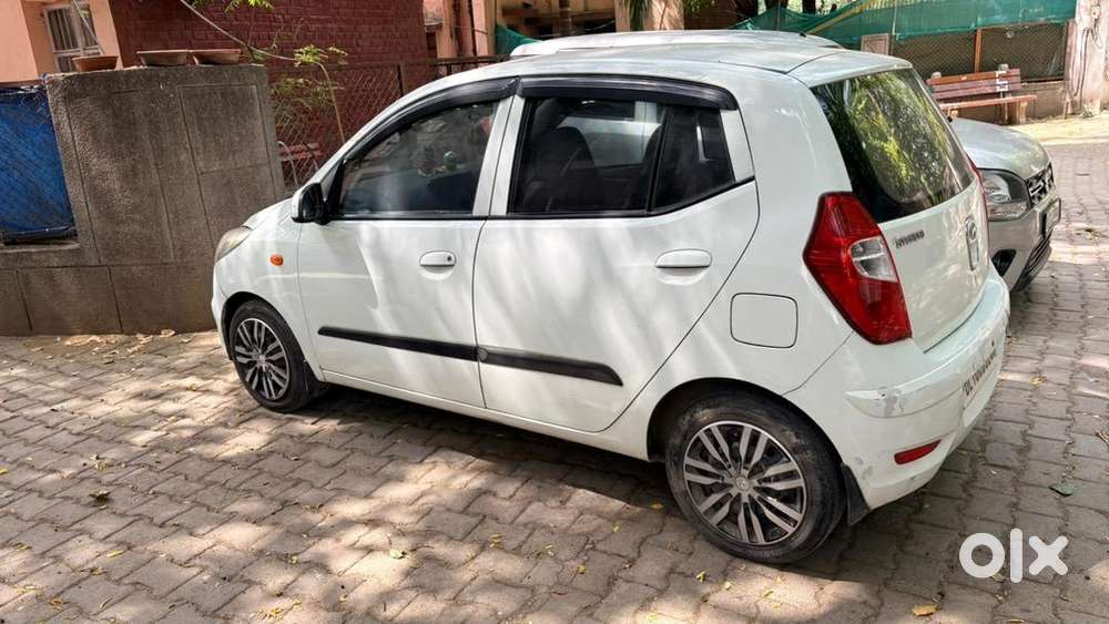 Govt Employe Driven Car