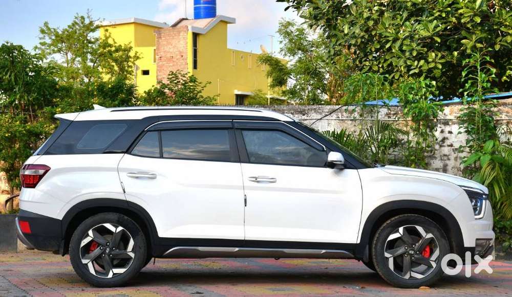 Hyundai Alcazar 2.0 Platinum (o) Petrol At 7 Str, 2023, Petrol