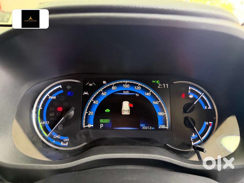 Toyota Innova Hycross, 2025, Petrol