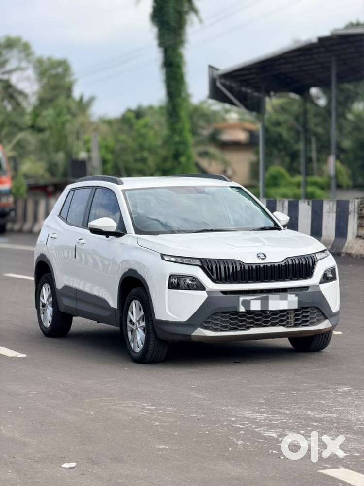 Skoda Kylaq Signature At, 2025, Petrol