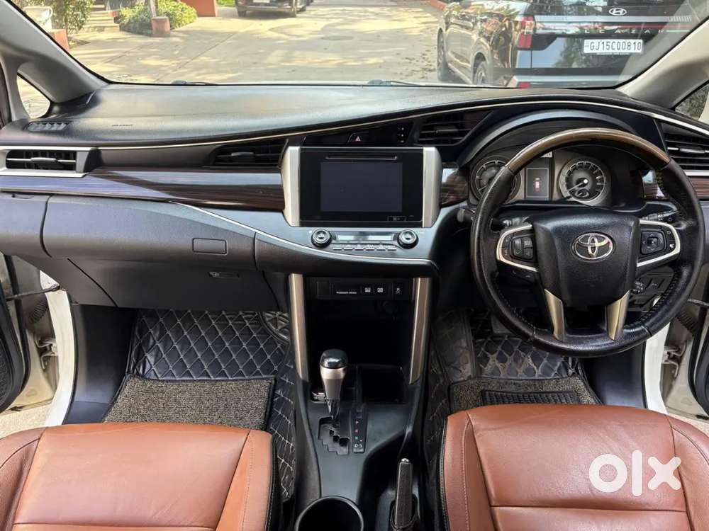 Toyota Innova Crysta 2018 Diesel Well Maintained