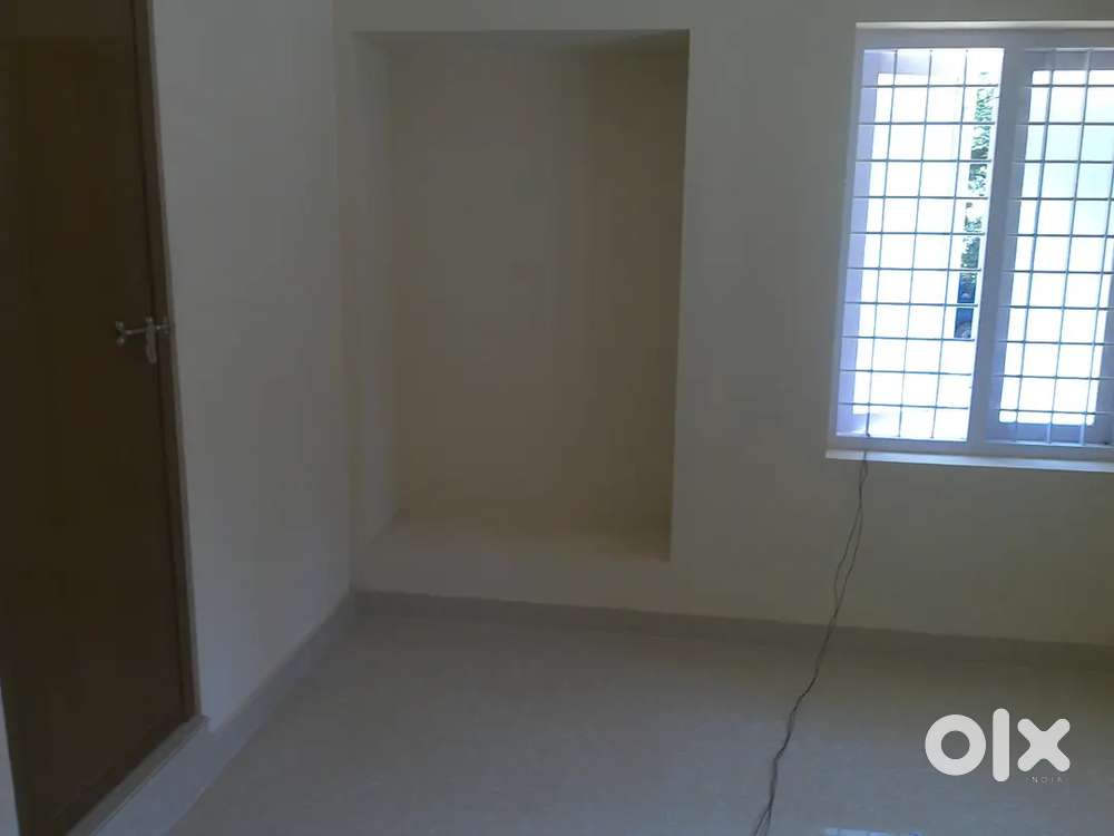 At chalakudy north jnrd 700sqft office space for rent