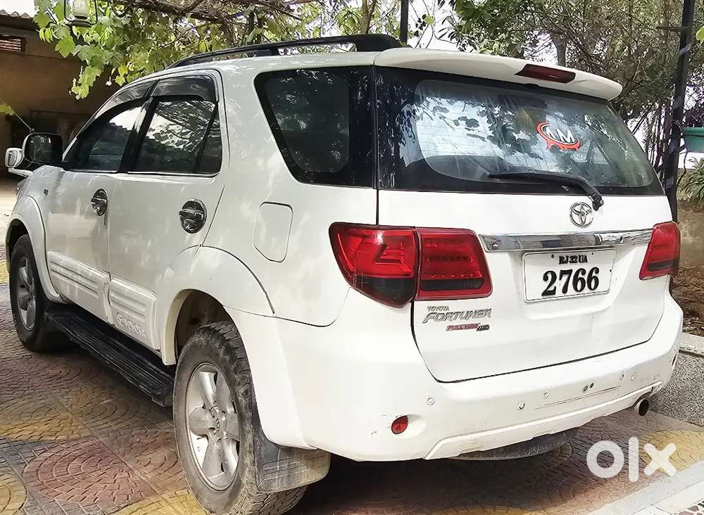 Toyota Fortuner 2.8 Diesel 2011
