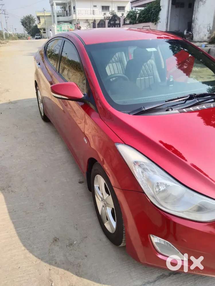 Hyundai Elantra 2014 Diesel 98000 Km Driven