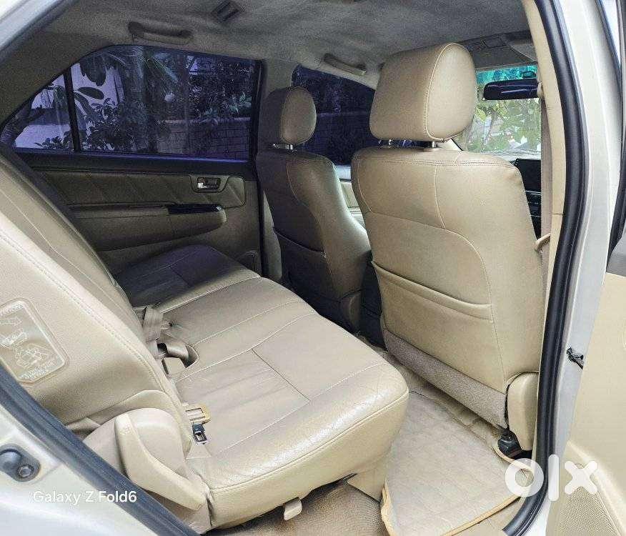 Toyota Fortuner 2.8 At Celebratory Edition, 2012, Diesel