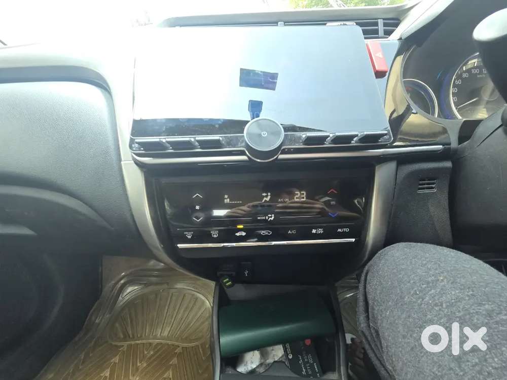 Honda City 1.5 V 2015