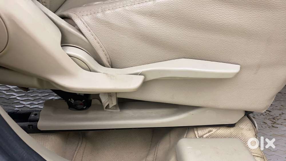 Maruti Suzuki Swift Dzire Amt Vxi, 2019, Petrol