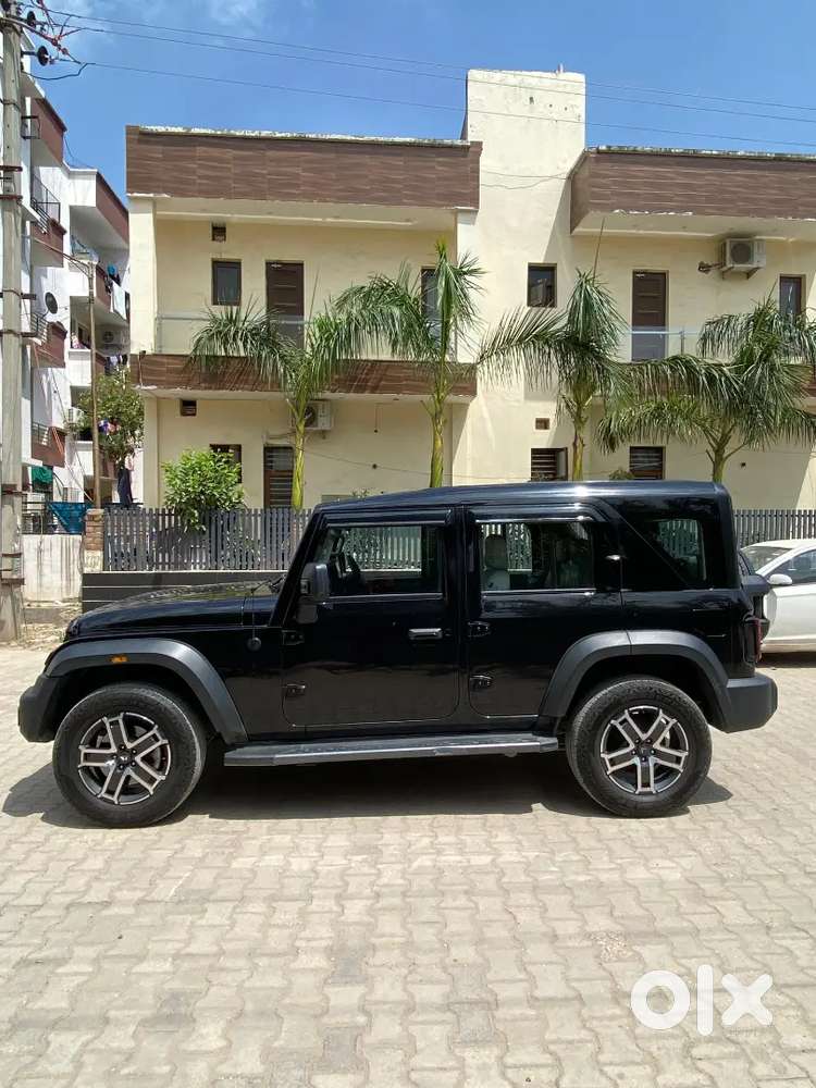 Thar Roxx 2025 Diesel Automatic 1st Owner 22,000 Km Showroom Condition